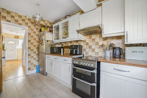 Kitchen- click for photo gallery